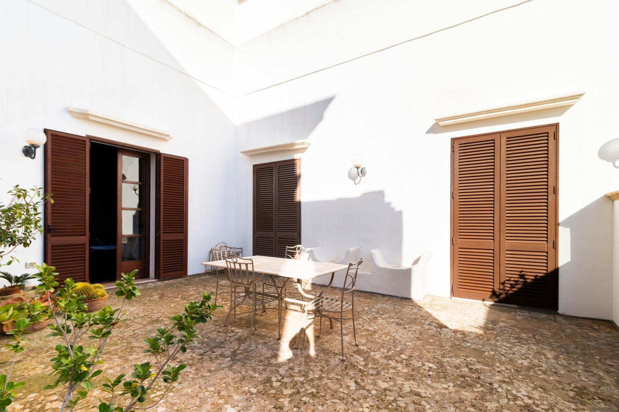 Bed and Breakfast Palazzo Insula Gallipoli Esterno foto